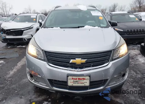 2015 Chevrolet Traverse Ls из США, поврежденный, VIN 1GNKVFEDXFJ220331
